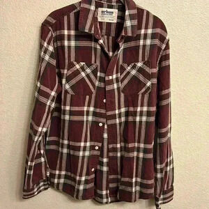 Urban Pipline Men’s Boy Long Sleeve Plaid Flannel Button Down Shirt Size Medium